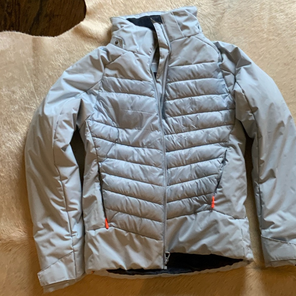 Helly Hansen Light Gray Puffer Jacket